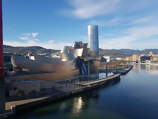 Guggenheim Bilbao desde el puente 