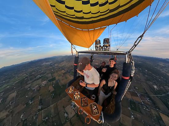 Hot air ballooning with tapas Mallorca