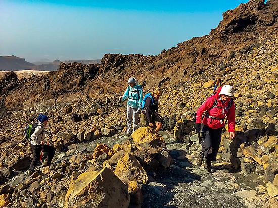Hiking, climb to the top of Mount Teide