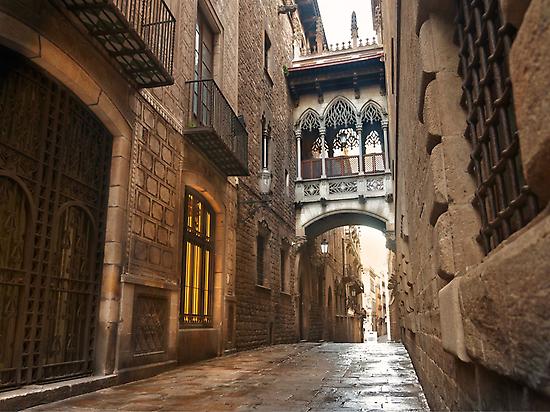 Old Town Barcelona - Runaway Experiences