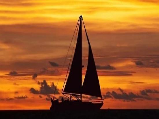 Sailing 