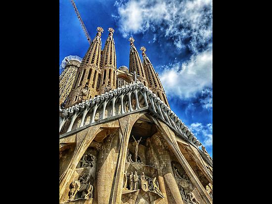 Pasion facade from ooutside