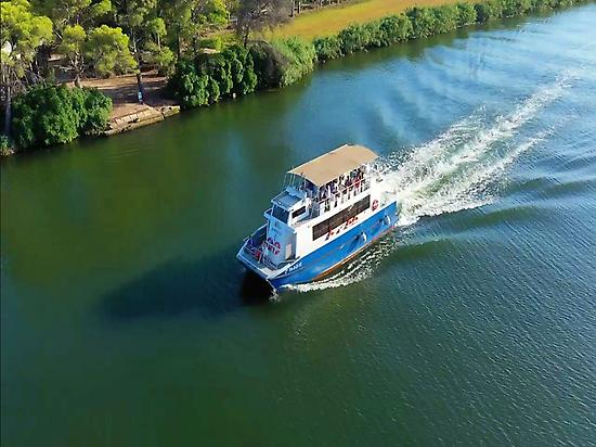 Boat trip on the Ebro River