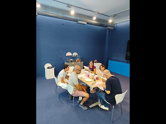 Hand-fan painting workshop