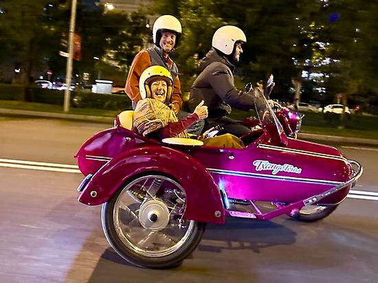 Enjoy your sidecar ride with Txango Tour