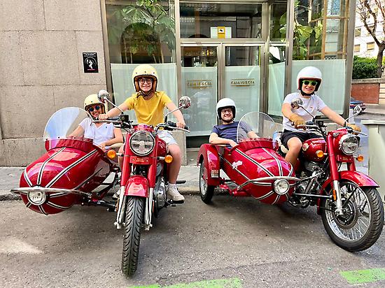 Family of 4, 2hr sidecar tour