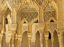 Alhambra + Albaycin Tour in Granada