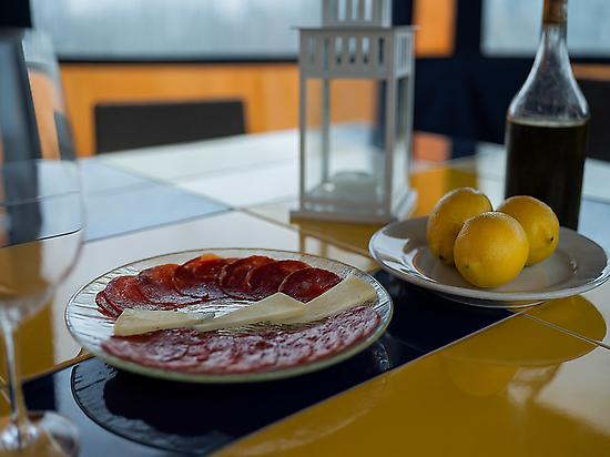 Our wines and Iberian products
