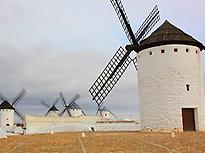 Visit to the windmills of Campo de Cript