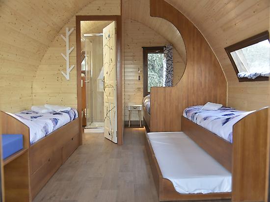 Treetop cabin with bathroom