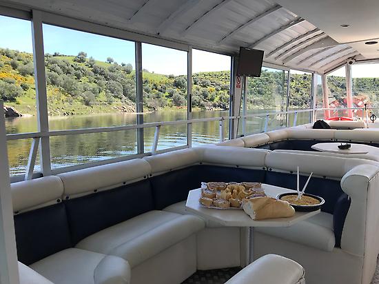 Ceclavín Boat