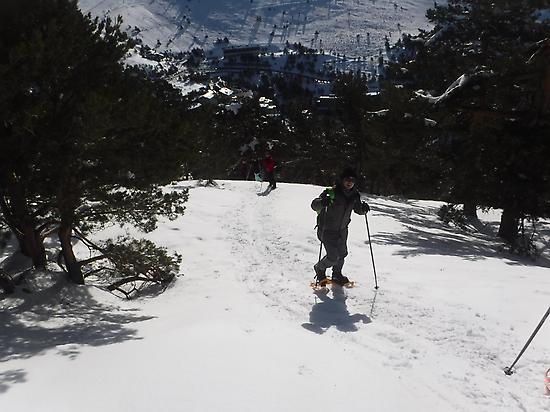 Excursion with snowshoes in Madrid