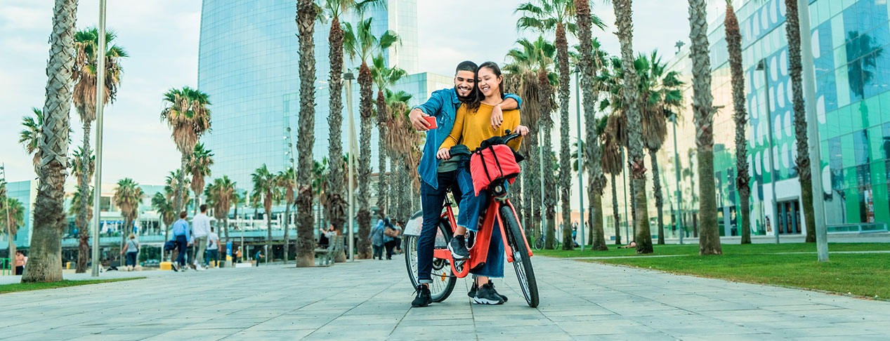 Tourist couple on bicycles, Barcelona